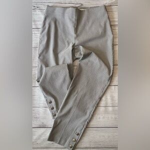 Van Heusen Stretch Pants Women’s Size 4 Black White Grid Button Hem